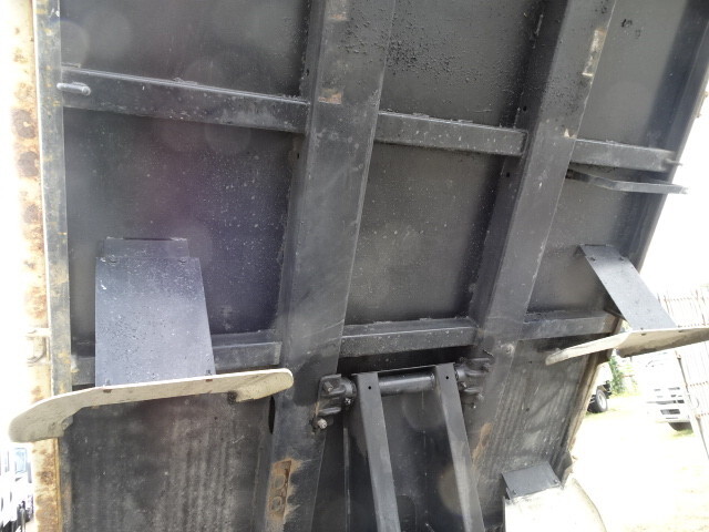 いすゞエルフダンプ小型（2t・3t）[写真29]