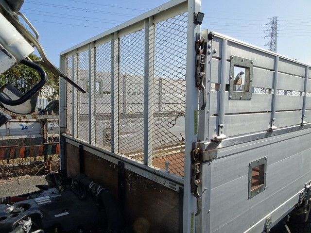 いすゞエルフアルミブロック小型（2t・3t）[写真11]