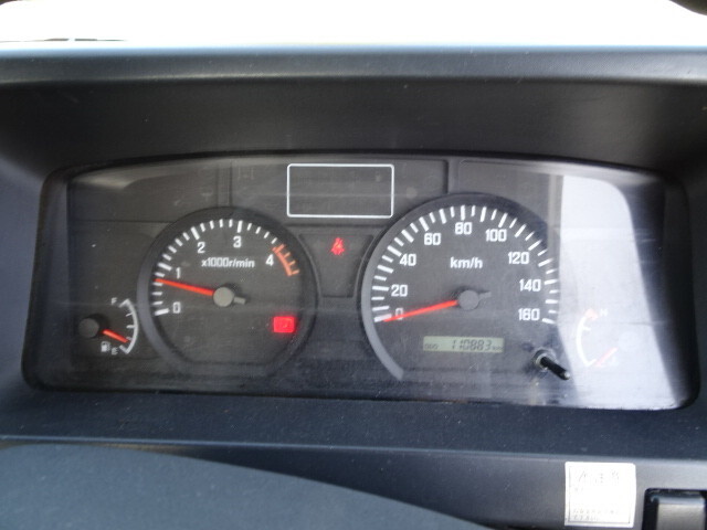 いすゞエルフアルミブロック小型（2t・3t）[写真19]