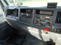 いすゞエルフアルミブロック小型（2t・3t）[写真24]