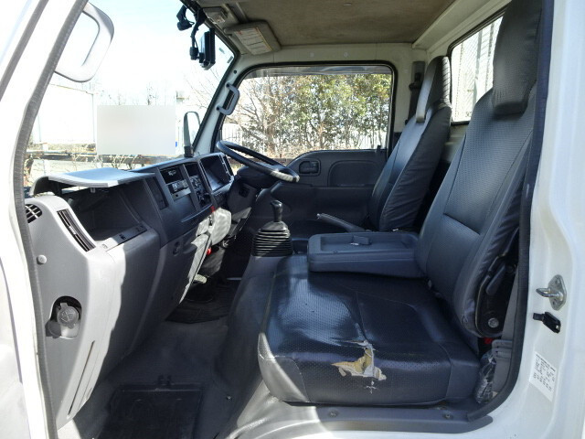 いすゞエルフアルミブロック小型（2t・3t）[写真29]