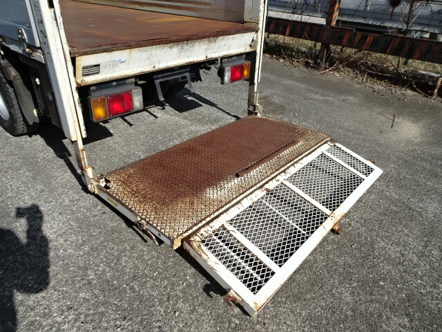 いすゞエルフアルミブロック小型（2t・3t）[写真09]