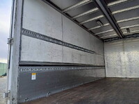 三菱ふそうファイターアルミウイング中型（4t）[写真36]