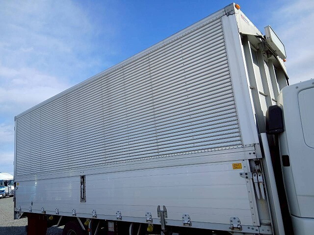 三菱ふそうファイターアルミウイング中型（4t）[写真06]