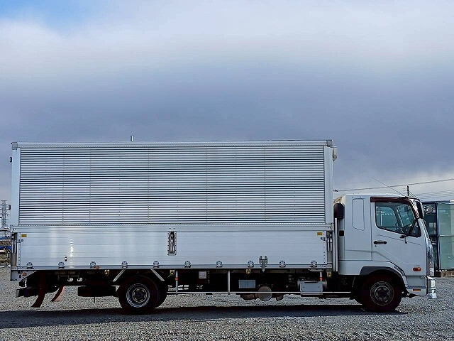 三菱ふそうファイターアルミウイング中型（4t）[写真09]
