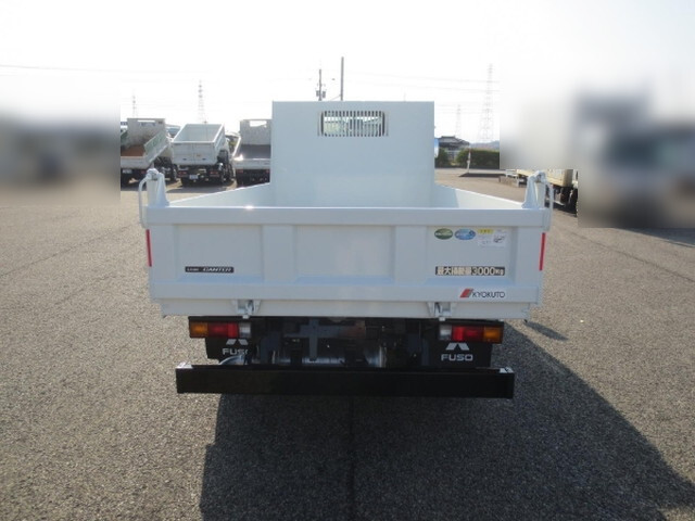 三菱ふそうキャンターダンプ小型（2t・3t）[写真06]
