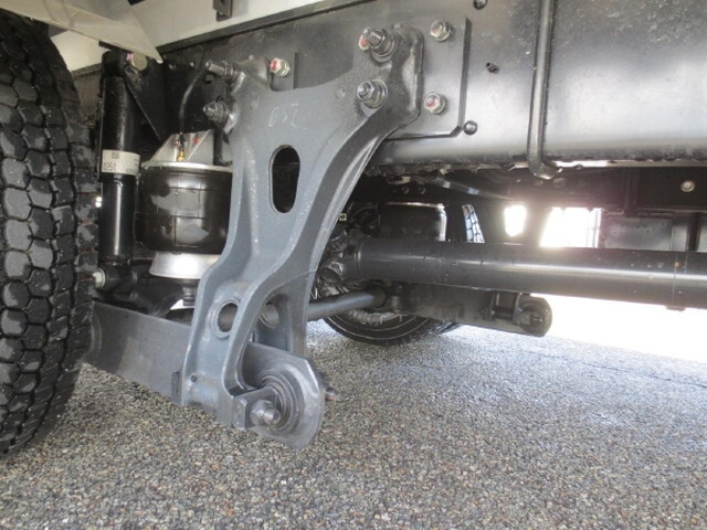 日野レンジャー冷凍車（冷蔵車）中型（4t）[写真17]