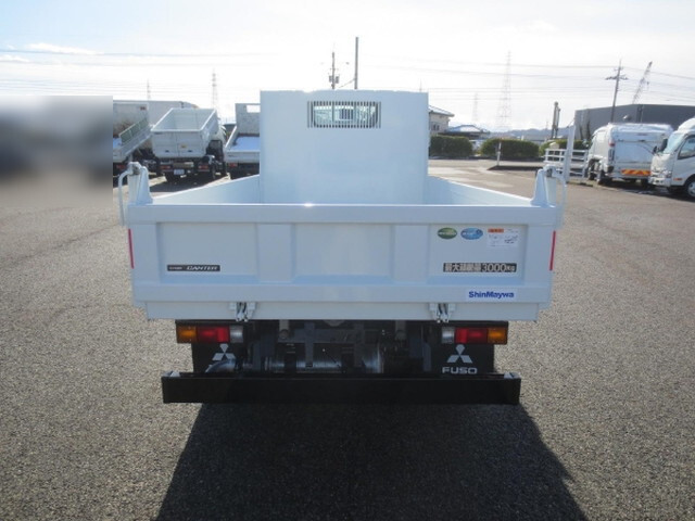 三菱ふそうキャンターダンプ小型（2t・3t）[写真06]