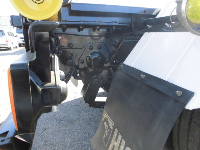 いすゞエルフコンテナ専用車小型（2t・3t）[写真10]