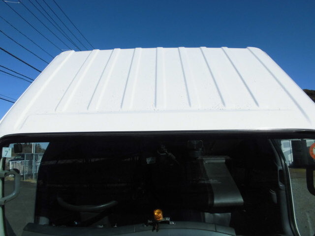 いすゞエルフコンテナ専用車小型（2t・3t）[写真27]