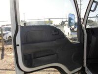 いすゞエルフコンテナ専用車小型（2t・3t）[写真30]