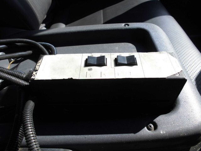 いすゞエルフコンテナ専用車小型（2t・3t）[写真38]