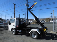 いすゞエルフコンテナ専用車小型（2t・3t）[写真04]