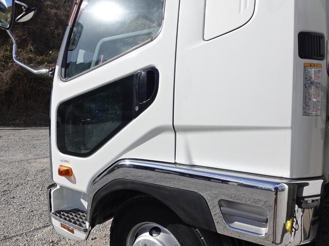 三菱ふそうファイターアルミウイング中型（4t）[写真10]