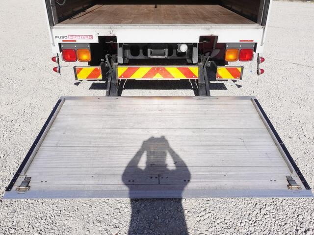三菱ふそうファイターアルミウイング中型（4t）[写真14]
