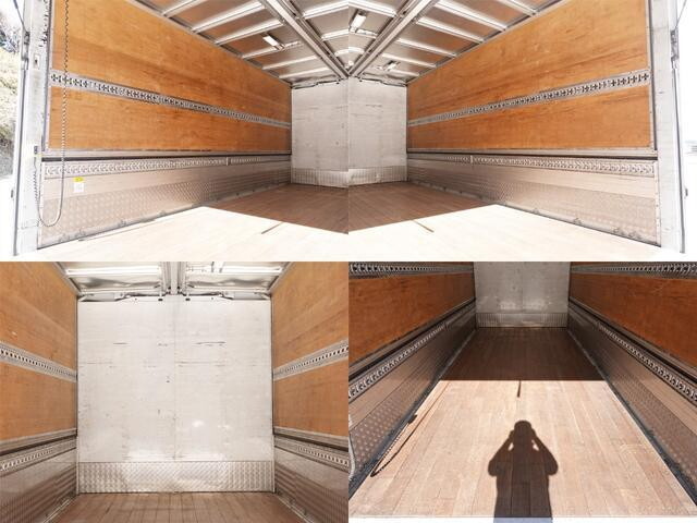 三菱ふそうファイターアルミウイング中型（4t）[写真16]