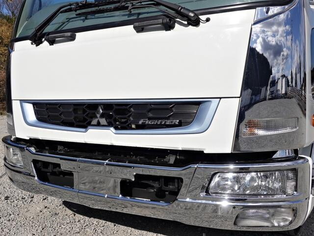 三菱ふそうファイターアルミウイング中型（4t）[写真04]