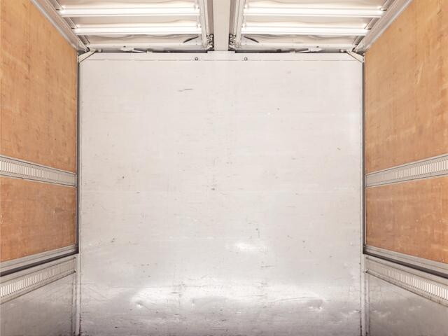 いすゞフォワードアルミウイング中型（4t）[写真10]