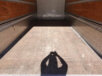 いすゞフォワードアルミウイング中型（4t）[写真12]