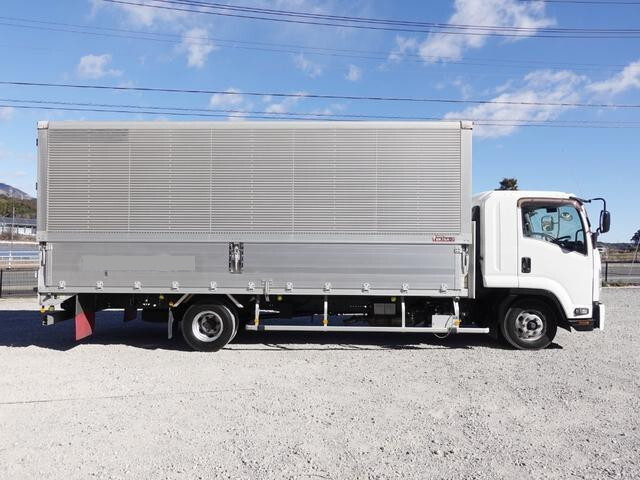 いすゞフォワードアルミウイング中型（4t）[写真05]