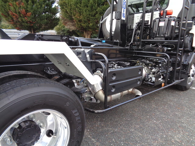 いすゞフォワードコンテナ専用車中型（4t）[写真14]