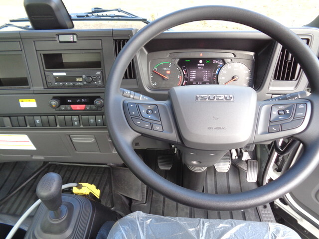 いすゞフォワードコンテナ専用車中型（4t）[写真24]