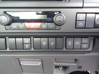 いすゞフォワードコンテナ専用車中型（4t）[写真28]