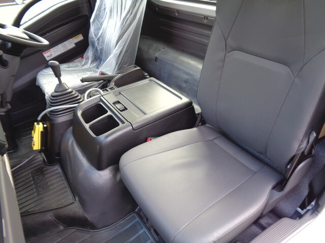 いすゞフォワードコンテナ専用車中型（4t）[写真28]