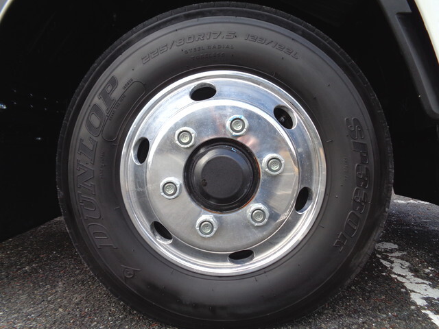 いすゞフォワードコンテナ専用車中型（4t）[写真34]