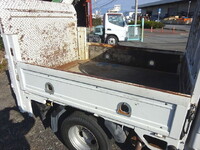 いすゞエルフダブルキャブ（Wキャブ）小型（2t・3t）[写真16]