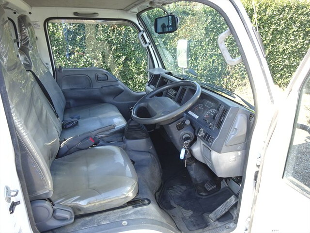 いすゞエルフダブルキャブ（Wキャブ）小型（2t・3t）[写真19]