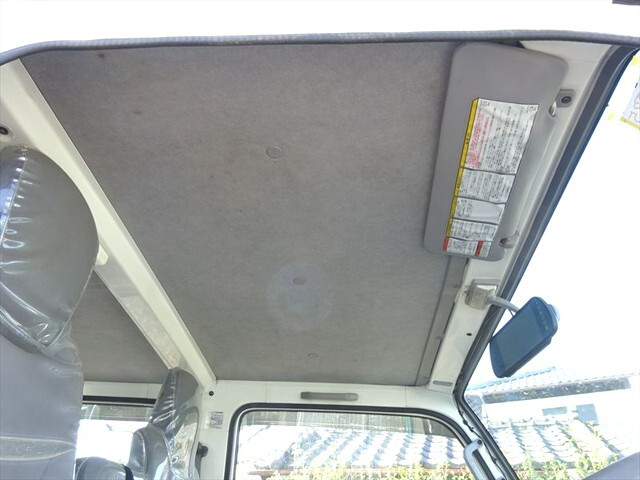 いすゞエルフダブルキャブ（Wキャブ）小型（2t・3t）[写真20]