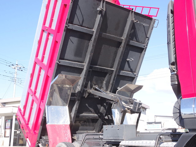 いすゞフォワード深ダンプ（土砂禁ダンプ）中型（4t）[写真11]