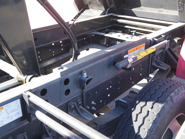 いすゞフォワード深ダンプ（土砂禁ダンプ）中型（4t）[写真06]