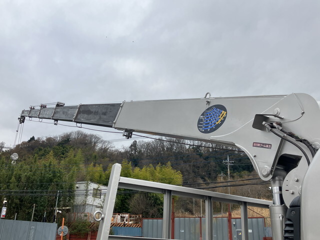 三菱ふそうキャンタークレーン6段小型（2t・3t）[写真20]