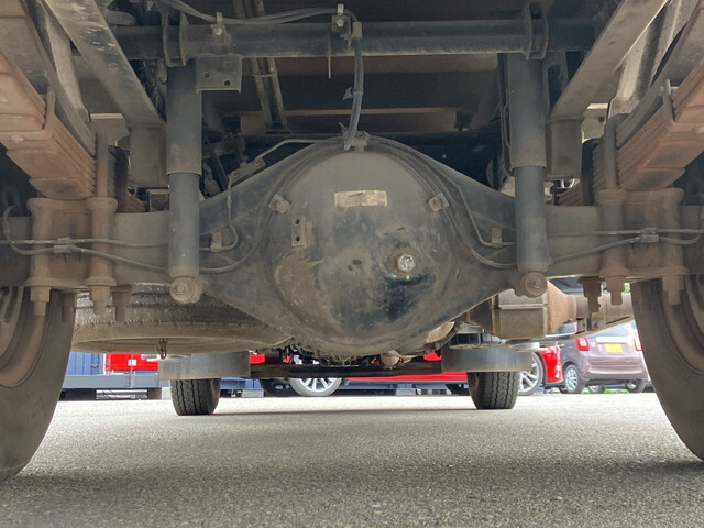 三菱ふそうキャンタークレーン6段小型（2t・3t）[写真27]