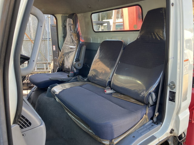 三菱ふそうキャンタークレーン6段小型（2t・3t）[写真32]