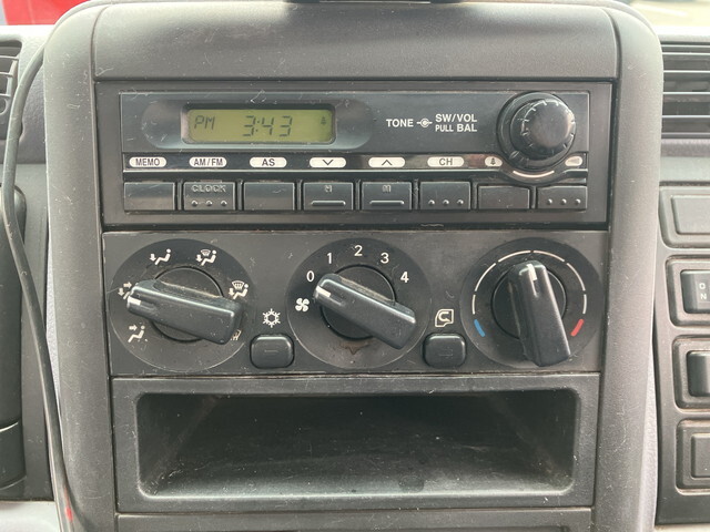 三菱ふそうキャンタークレーン6段小型（2t・3t）[写真37]