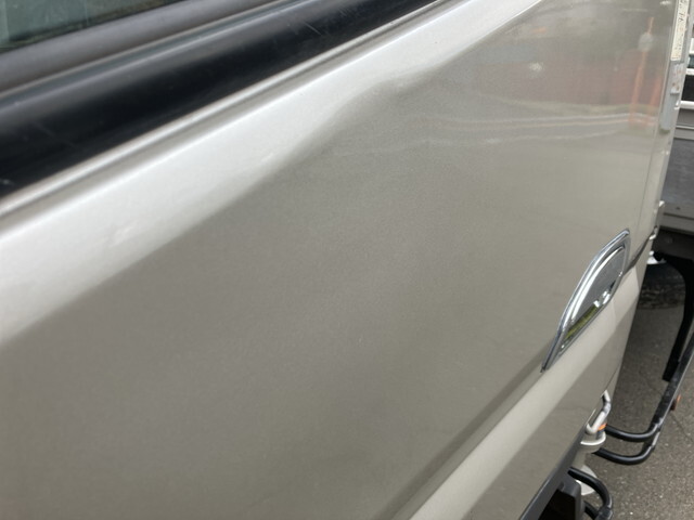 三菱ふそうキャンタークレーン6段小型（2t・3t）[写真06]