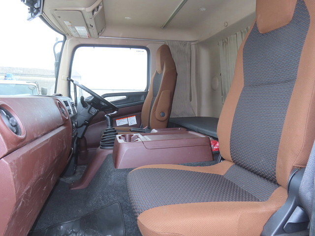 日野レンジャーアルミウイング中型（4t）[写真20]