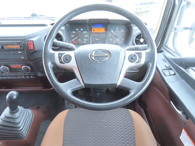 日野レンジャーアルミウイング中型（4t）[写真22]