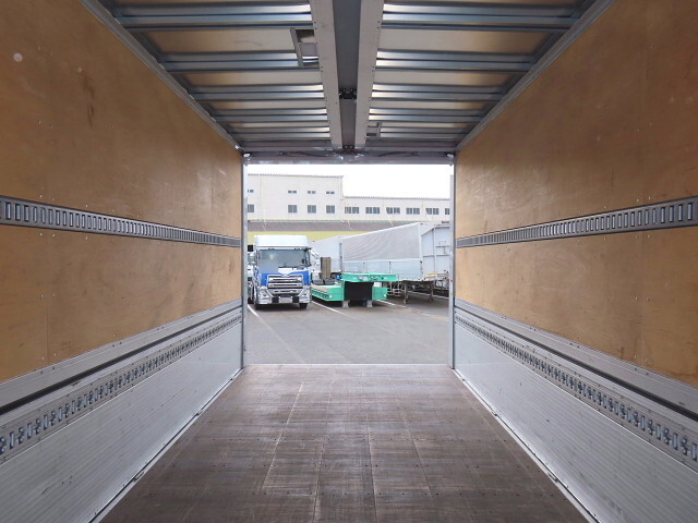 日野レンジャーアルミウイング中型（4t）[写真30]