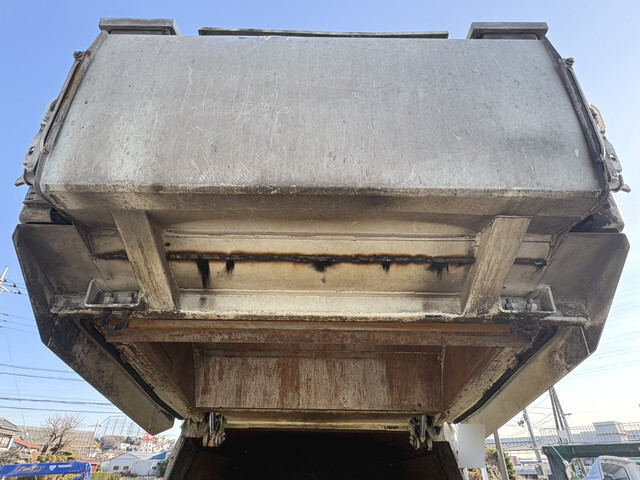 UDトラックスカゼットパッカー車（塵芥車）小型（2t・3t）[写真16]