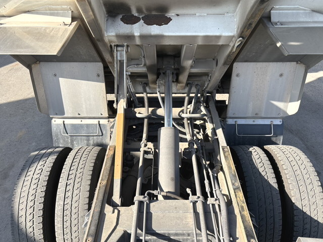 UDトラックスカゼットパッカー車（塵芥車）小型（2t・3t）[写真20]