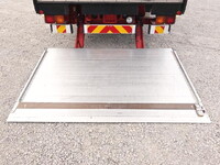 三菱ふそうファイターアルミウイング中型（4t）[写真14]