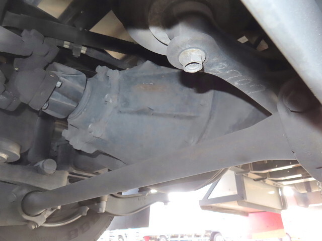 いすゞギガアルミウイング大型（10t）[写真11]