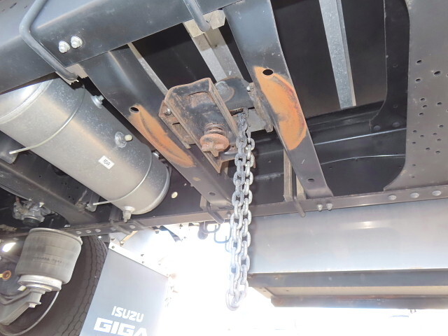 いすゞギガアルミウイング大型（10t）[写真14]