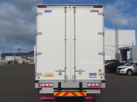 いすゞギガアルミウイング大型（10t）[写真07]