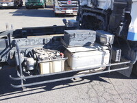 UDトラックスコンドル深ダンプ（土砂禁ダンプ）中型（4t）[写真16]