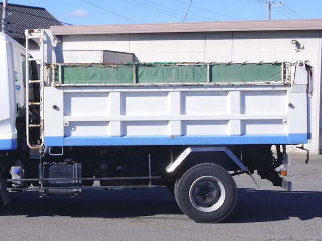 UDトラックスコンドル深ダンプ（土砂禁ダンプ）中型（4t）[写真18]